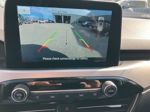 Used 2022 Ford Escape SEL AWD/4WD image 11