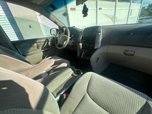 Used 2007 Toyota Sienna LE image 5