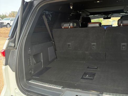 Used 2023 Lincoln Navigator L Reserve image 7
