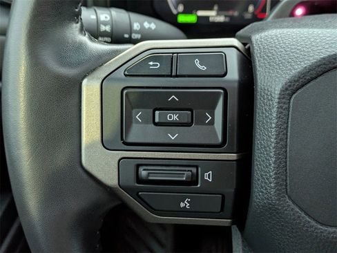 Used 2024 Toyota Land Cruiser image 27