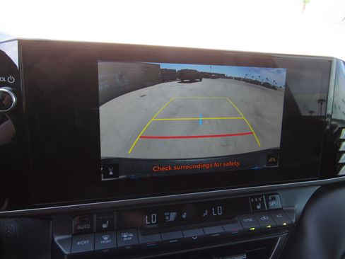 Used 2025 Toyota Camry XSE FWD image 18