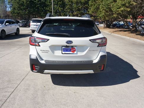 Used 2020 Subaru Outback Limited image 23