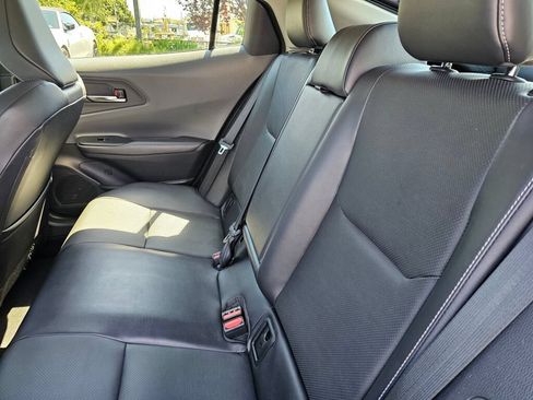 Used 2024 Toyota Prius XLE FWD image 21