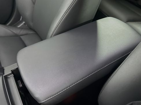 Used 2023 MAZDA MAZDA3 s image 18