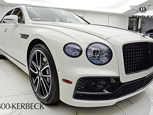 Used 2024 Bentley Flying Spur Azure AWD/4WD image 20