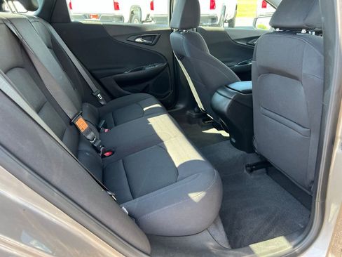 Used 2024 Chevrolet Malibu LS FWD image 18