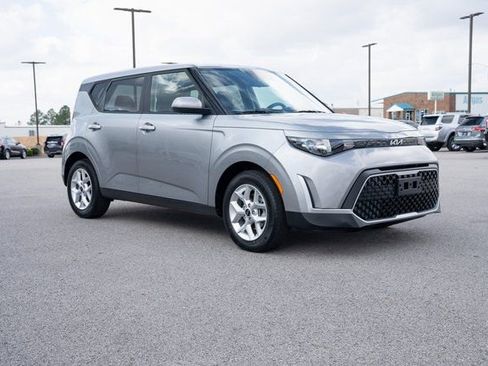 Used 2024 Kia Soul LX w/ Option Group 015 image 8