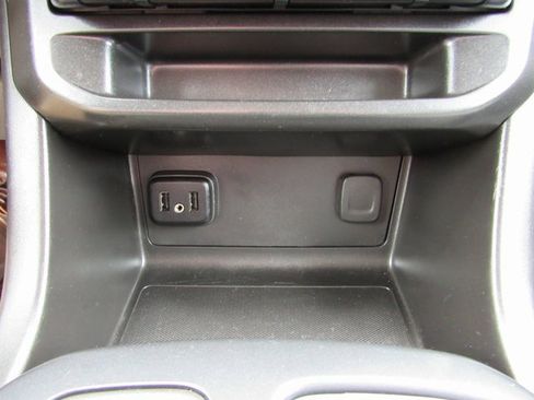 Used 2022 GMC Canyon Elevation Standard w/ Convenience Package image 16