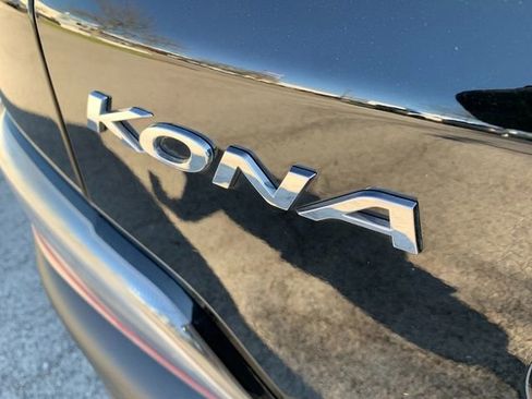 Used 2022 Hyundai Kona SEL AWD/4WD image 16