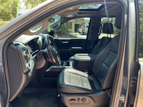 Used 2019 GMC Sierra 1500 Denali w/ Denali Ultimate Package AWD/4WD image 17