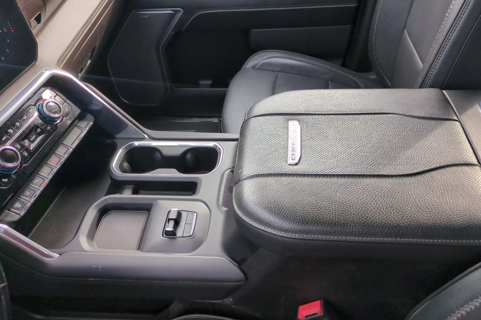 Used 2025 GMC Sierra 3500 Denali AWD/4WD image 31