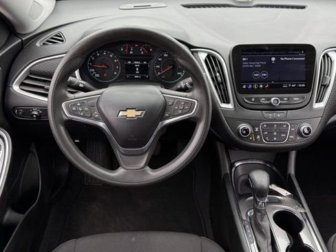 Used 2023 Chevrolet Malibu LT image 12
