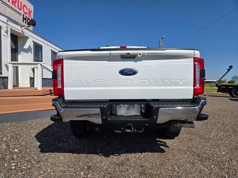 Used 2023 Ford F250 Lariat w/ Lariat Ultimate Package AWD/4WD image 6