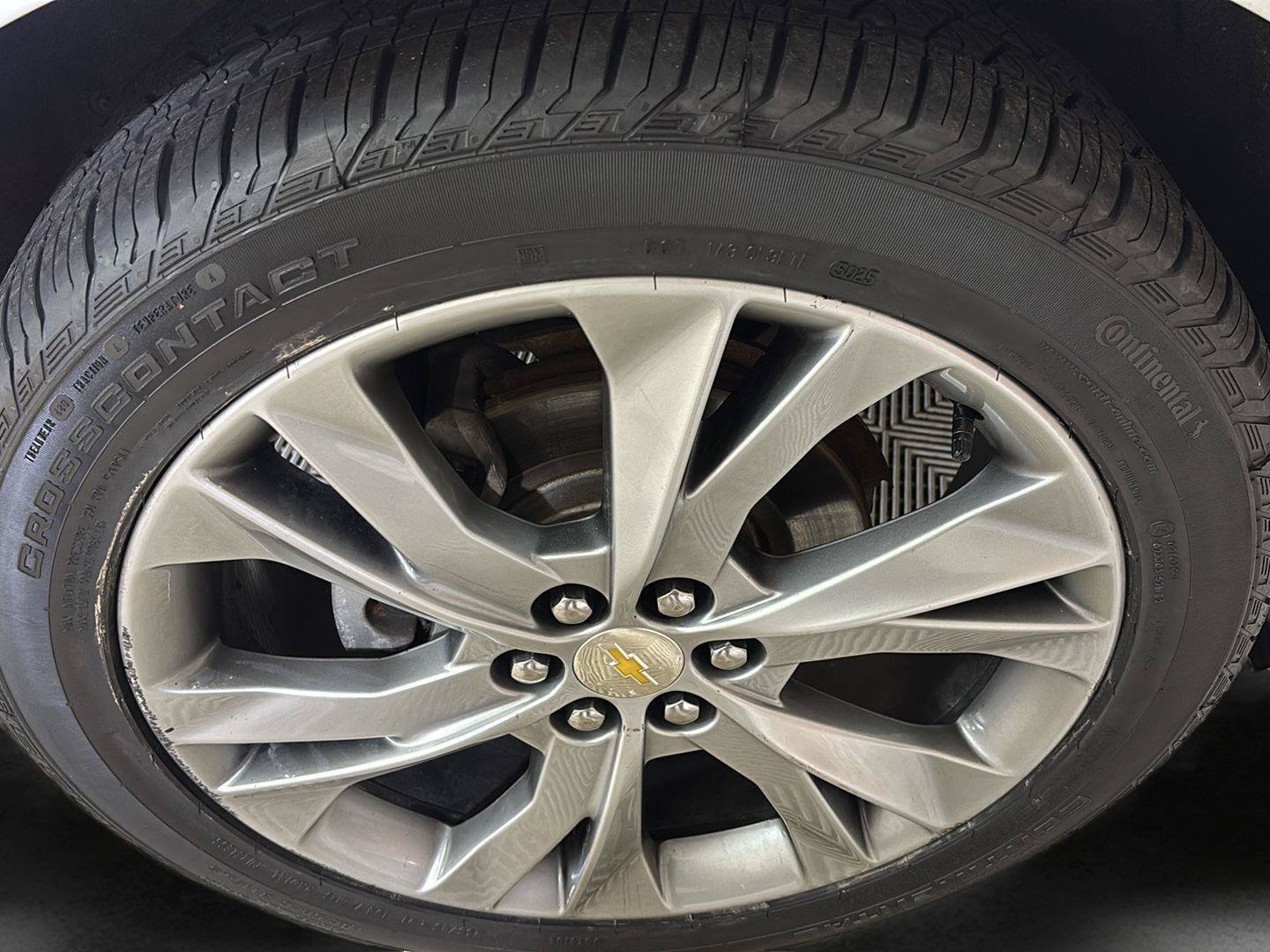 Used 2019 Chevrolet Blazer Premier w/ Sun and Wheels Package FWD image 10
