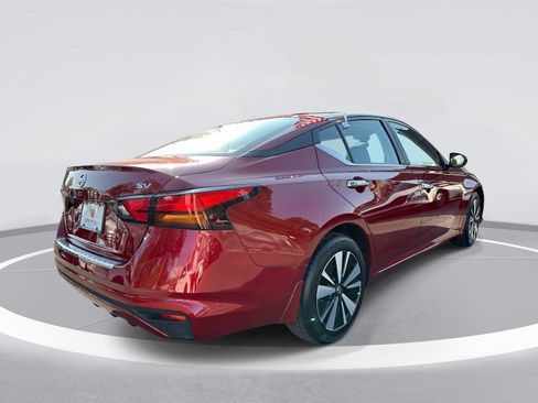 Certified 2022 Nissan Altima 2.5 SV image 4
