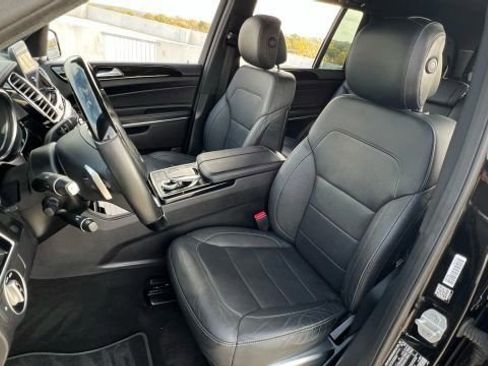 Used 2017 Mercedes-Benz GLS 550 GLS 550 image 32