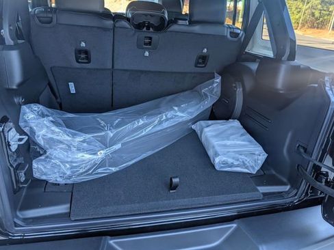 New 2026 Jeep Wrangler Unlimited Rubicon 392 image 27