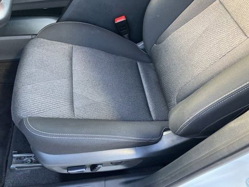 Used 2024 Nissan Rogue SV image 12