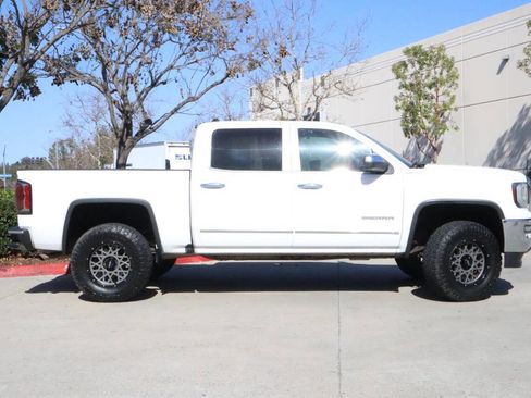 Used 2017 GMC Sierra 1500 SLT image 16