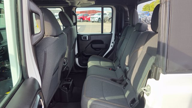 Used 2026 Jeep Gladiator Sport AWD/4WD image 23