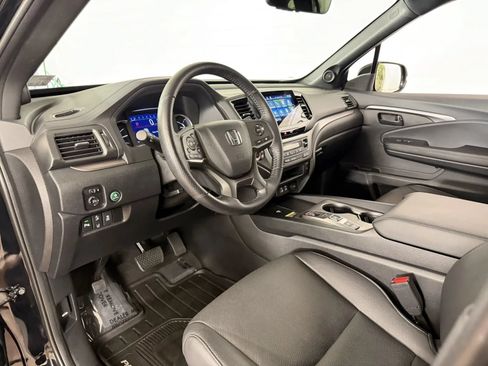 Used 2024 Honda Passport EX-L image 10