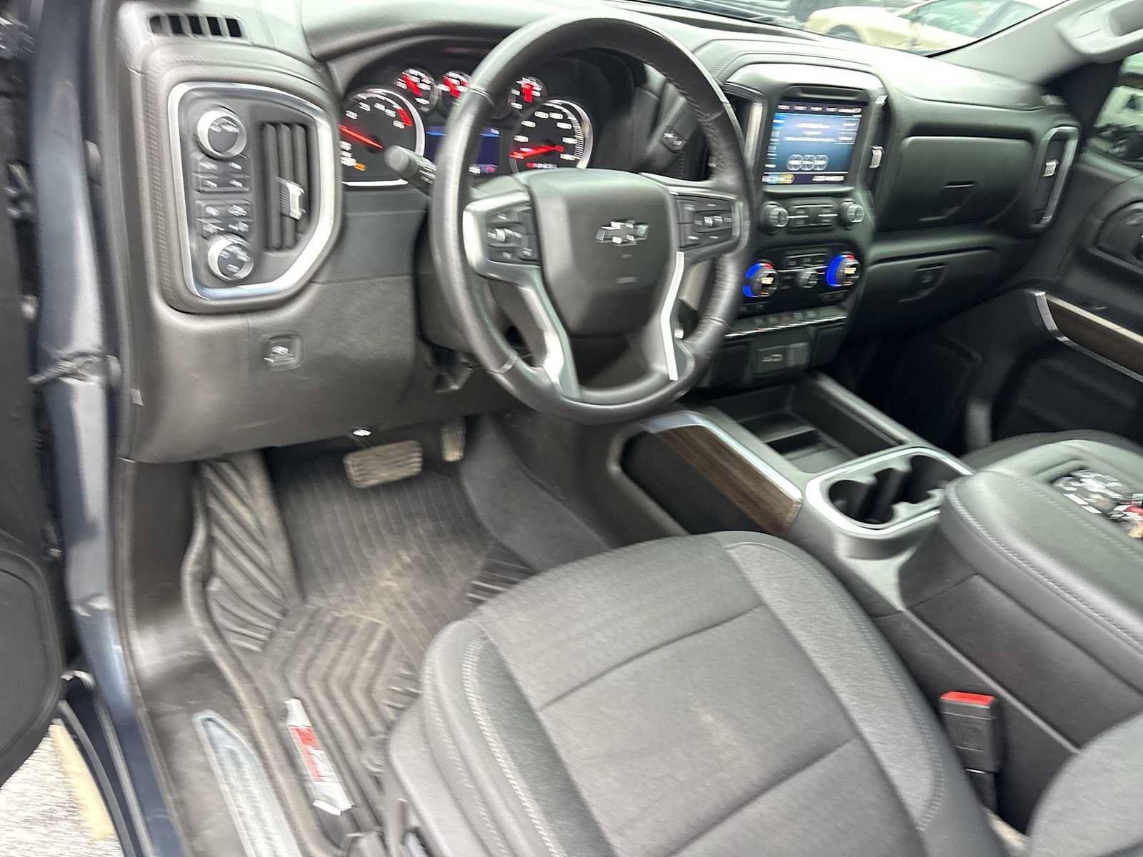 Used 2022 Chevrolet Silverado 1500 RST AWD/4WD image 10
