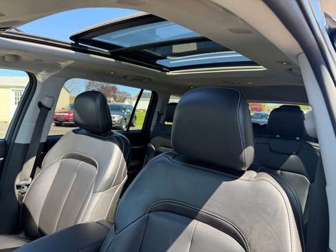 Certified 2023 Jeep Grand Cherokee L Limited AWD/4WD image 27