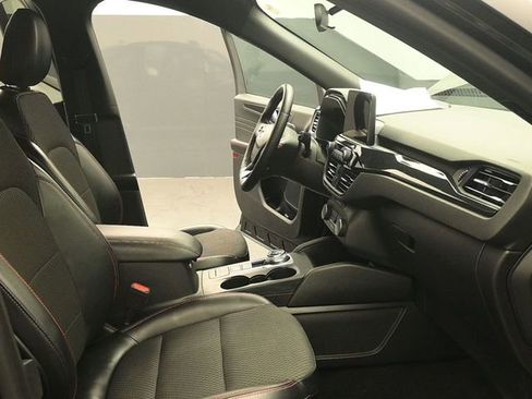 Used 2023 Ford Escape ST-Line AWD/4WD image 15