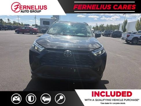 Used 2025 Toyota RAV4 XLE AWD/4WD image 7
