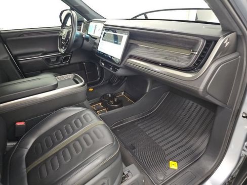 Used 2023 Rivian R1T Adventure AWD/4WD image 38
