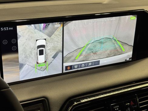 Certified 2025 Nissan Armada PRO-4X image 11