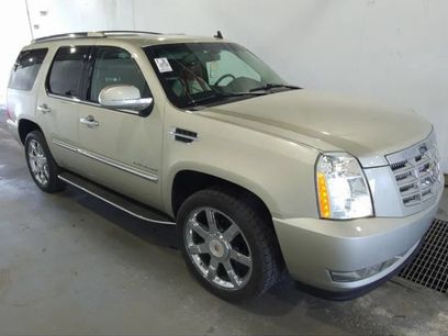 Used 2013 Cadillac Escalade Luxury