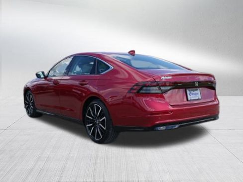 Used 2023 Honda Accord Touring image 5