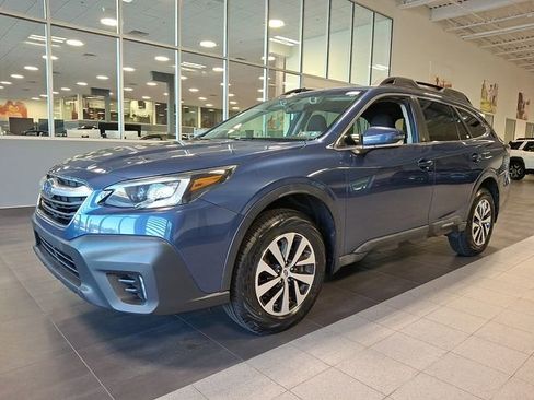 Used 2020 Subaru Outback Premium AWD/4WD image 3