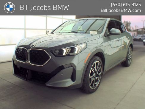 Used 2025 BMW X2 xDrive28i AWD/4WD image 1