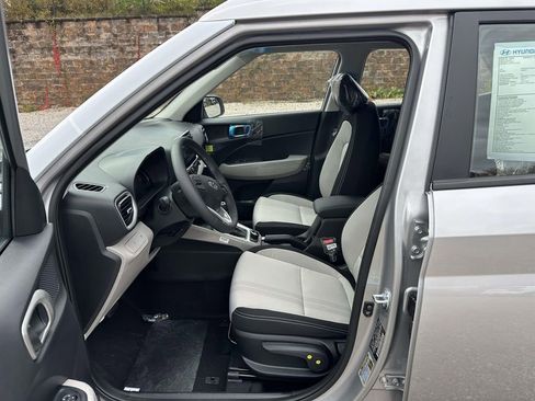 New 2026 Hyundai Venue SEL image 15