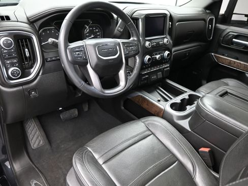 Used 2020 GMC Sierra 2500 Denali w/ Denali Ultimate Package image 22