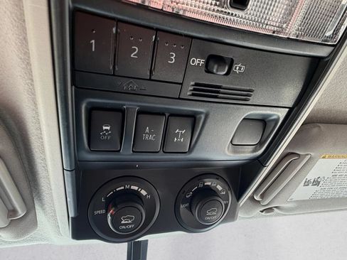 Used 2016 Toyota 4Runner TRD Pro AWD/4WD image 18