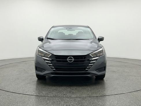 Used 2025 Nissan Versa SV image 2