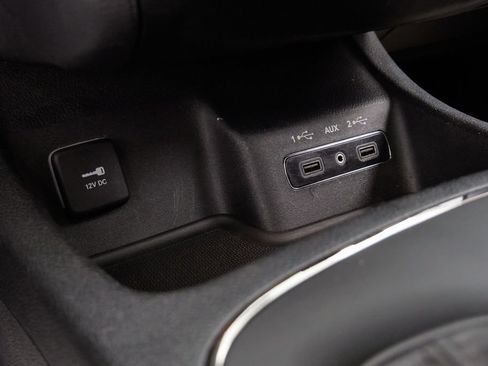 Used 2018 Dodge Durango R/T w/ Technology Group RWD image 32