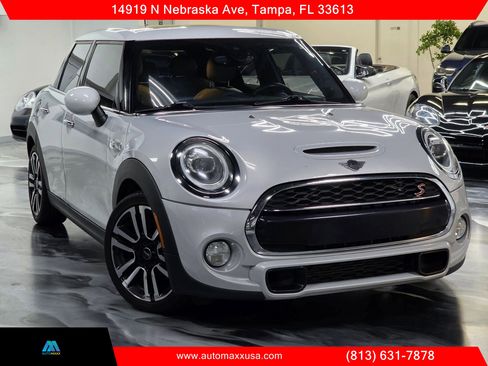 Used 2019 MINI Cooper S FWD image 2