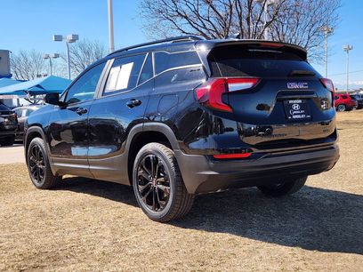 Used 2022 GMC Terrain SLE w/ Driver Convenience Package