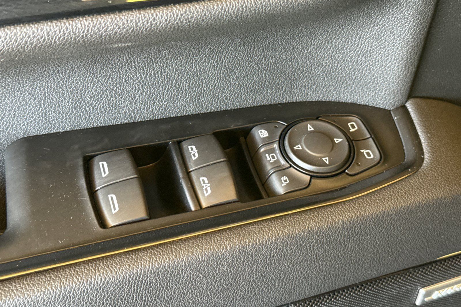 Used 2026 GMC Sierra 2500 AT4 AWD/4WD image 13