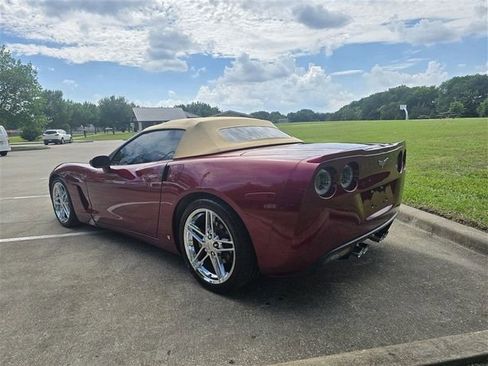 Used 2007 Chevrolet Corvette Convertible w/ Preferred Equipment Group RWD image 4