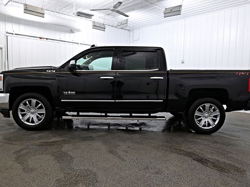Used 2018 Chevrolet Silverado 1500 LTZ w/ Texas Edition image 19