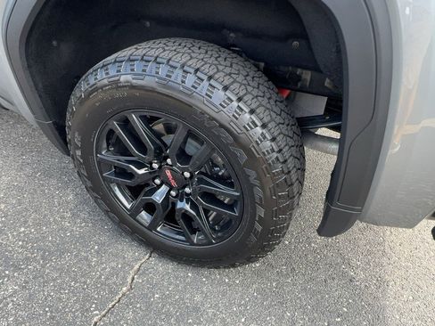 Certified 2025 GMC Sierra 1500 Elevation AWD/4WD image 7