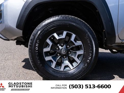 Used 2020 Toyota Tacoma TRD Off-Road AWD/4WD image 5