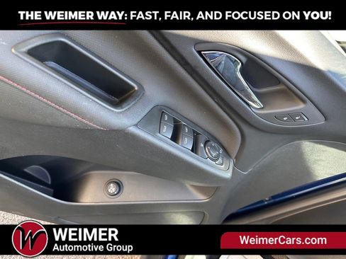 Used 2023 Chevrolet Equinox RS AWD/4WD image 9