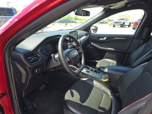 Used 2025 Ford Escape ST-Line AWD/4WD image 10