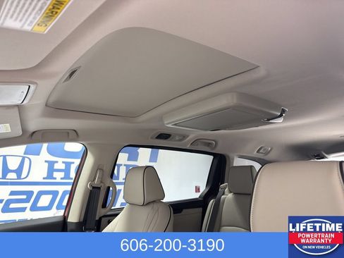 New 2026 Honda Odyssey Touring image 25